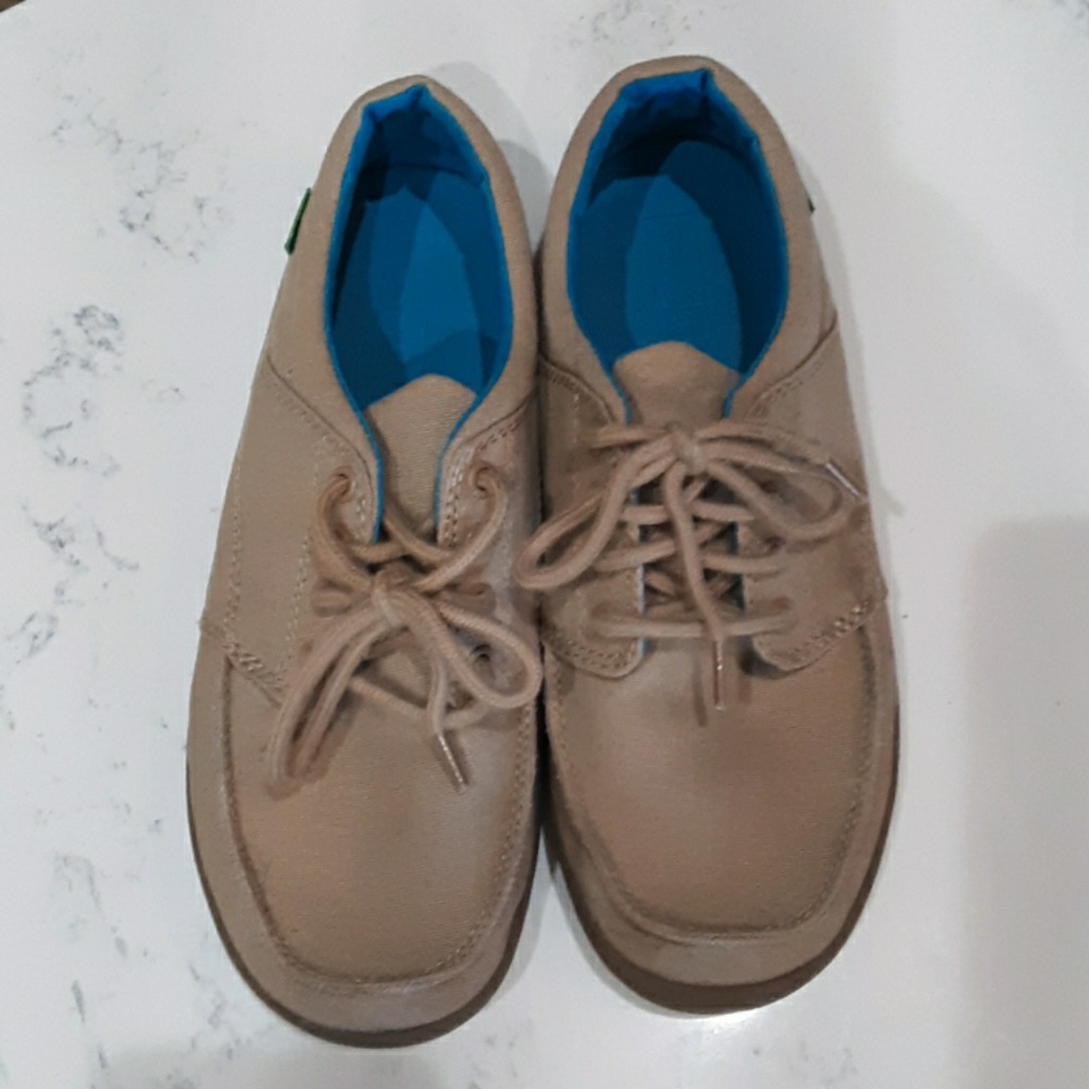 Boys Sanuk shoes